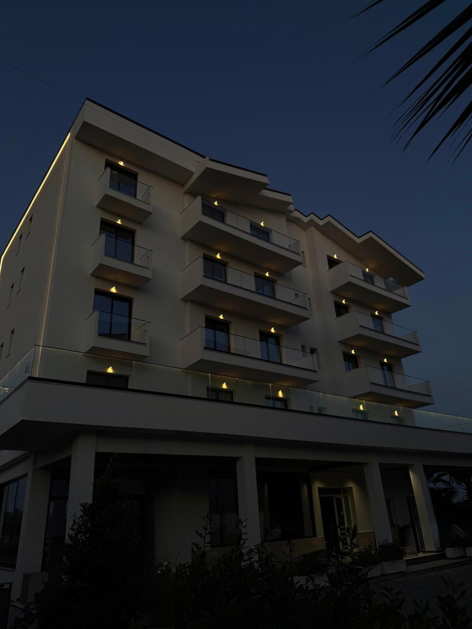 Hotel Imperial Spille Kültér fotó